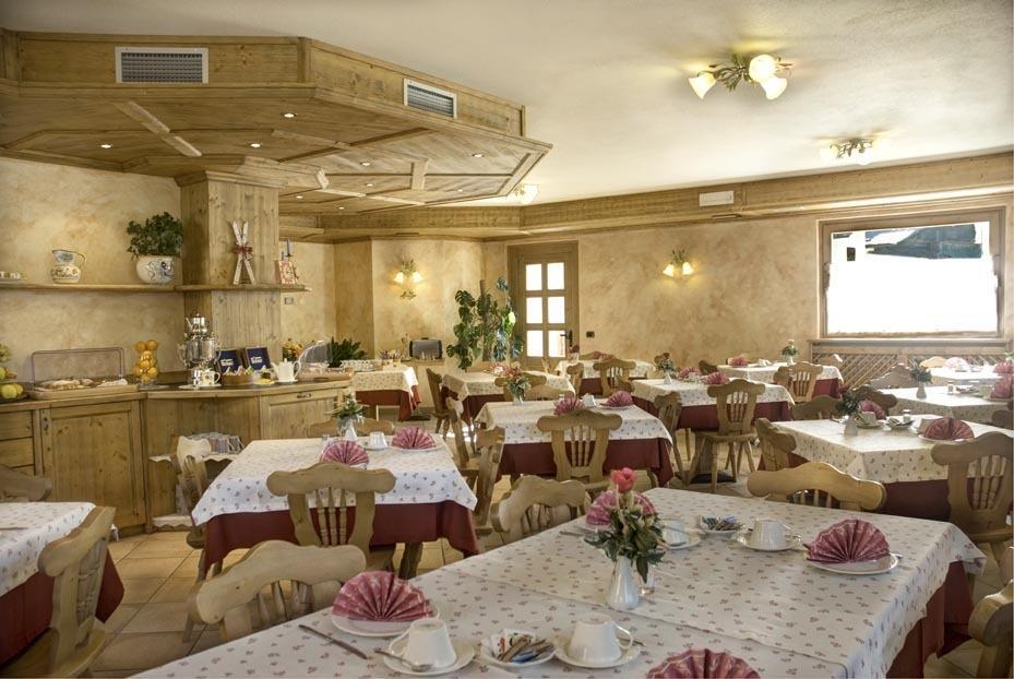 Hotel Costanza Mountain Holiday 利维尼奥 外观 照片